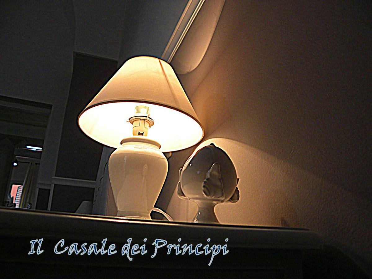 Il Casale Dei Principi Bed & Breakfast Лече Екстериор снимка